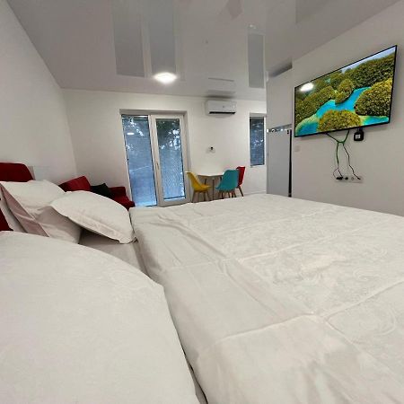 Pekini Street Apartment تبليسي المظهر الخارجي الصورة