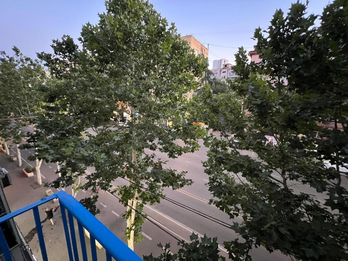 Pekini Street Apartment تبليسي المظهر الخارجي الصورة
